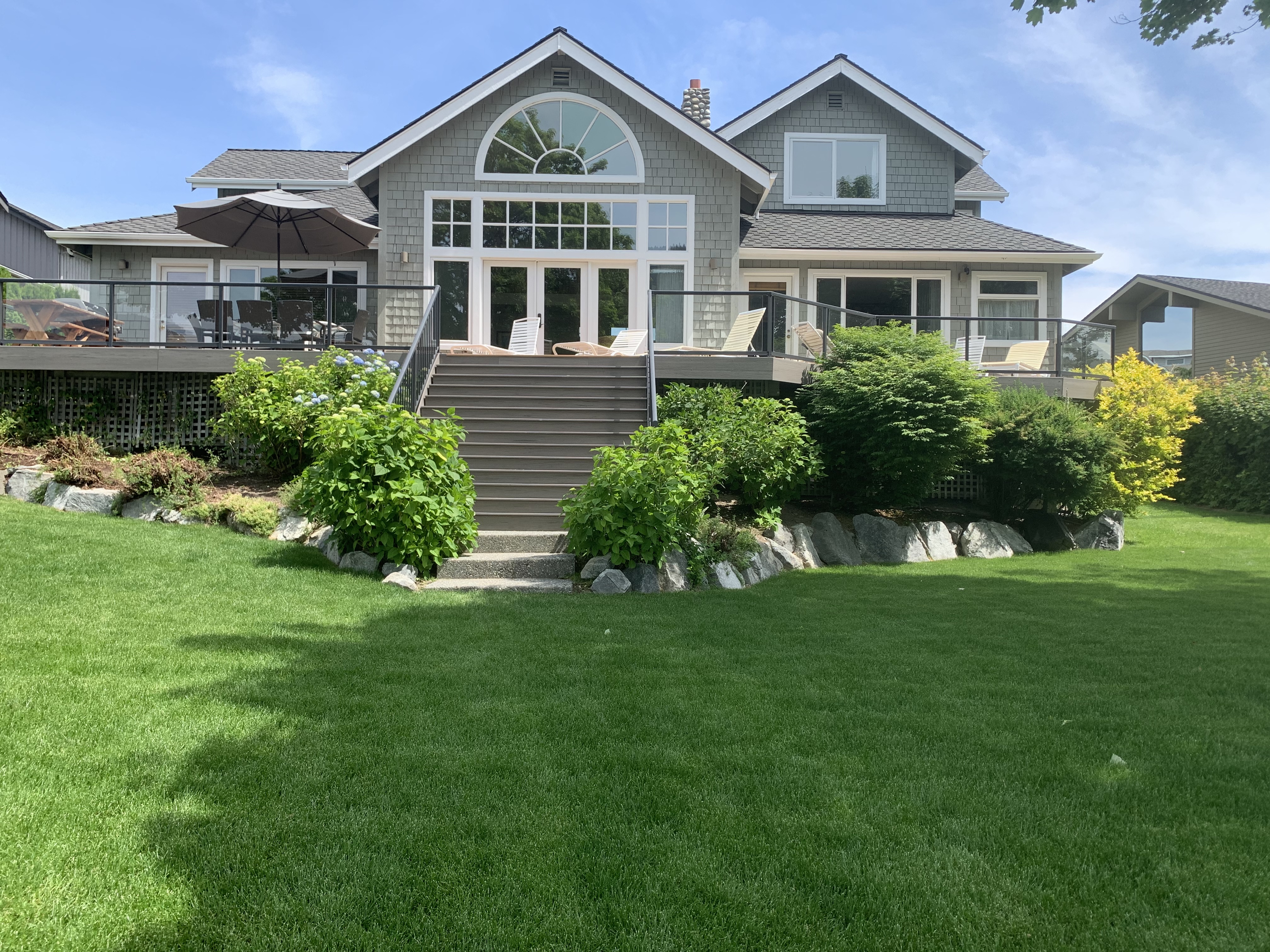 Hertl vacation home on Lake Chelan at Wapato Point